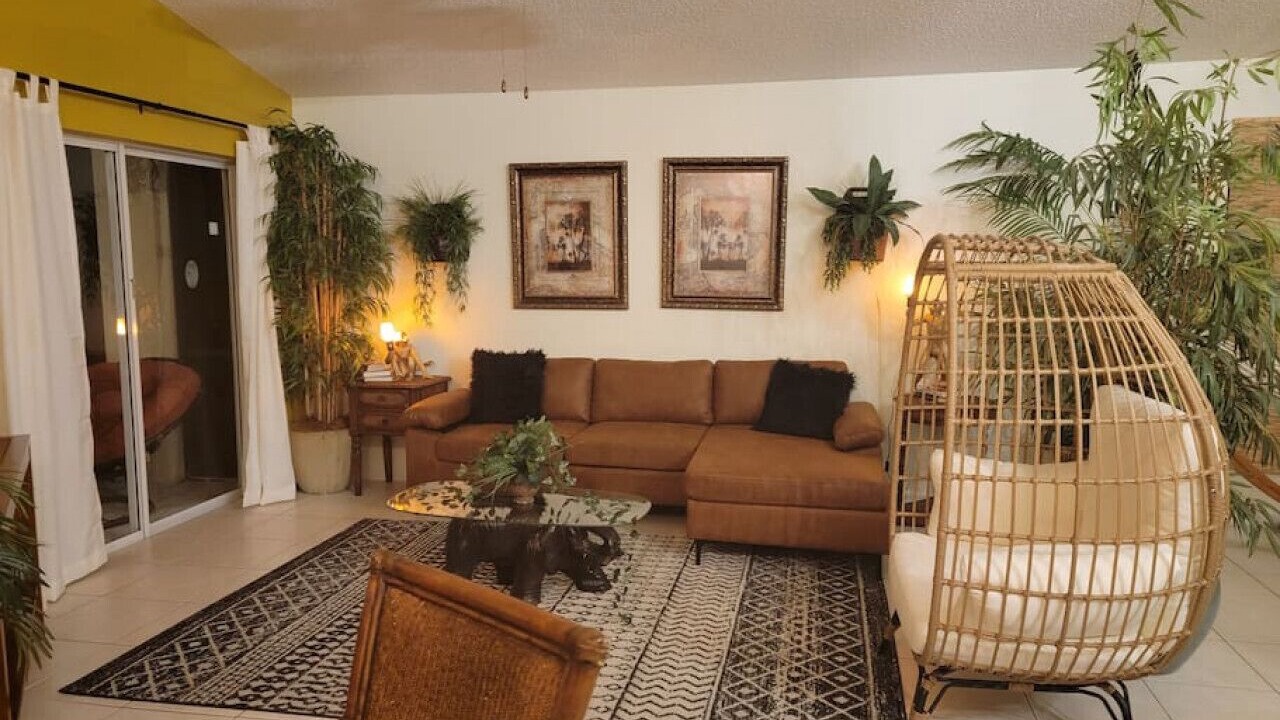 Photo of Livingroom in Seasons