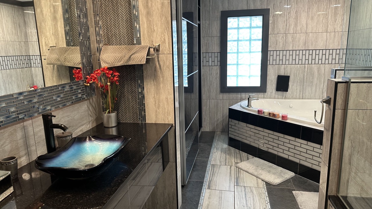 Photo of Bathroom in Indian Ridge