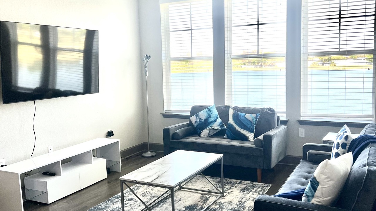 Photo of Livingroom in Millenia