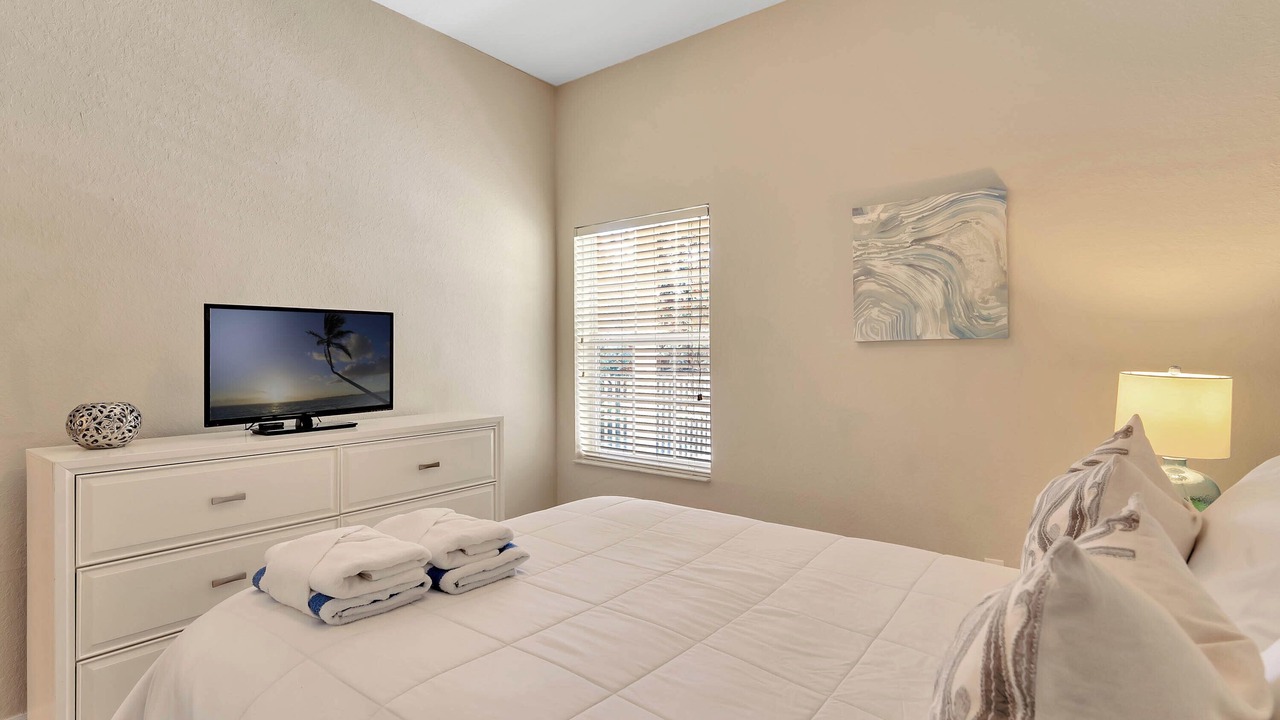 Photo of Bedroom in Bahama Bay