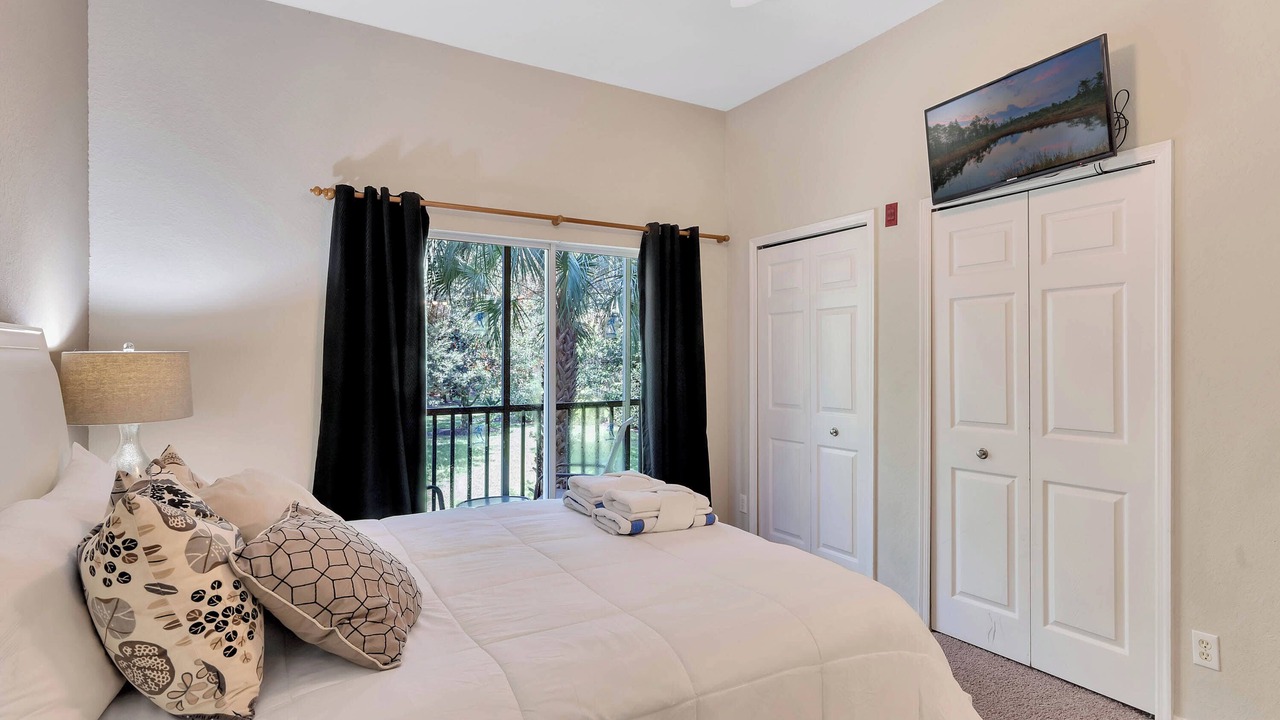 Photo of Bedroom in Bahama Bay