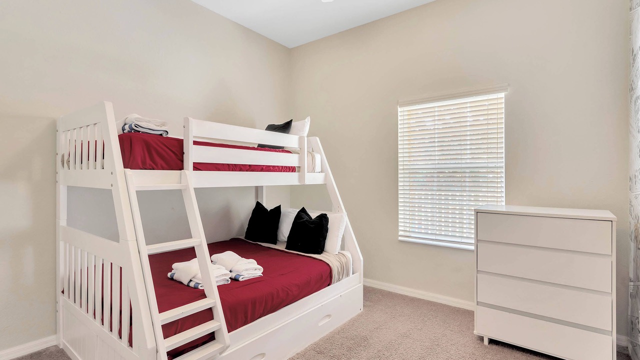 Photo of Bedroom in Bahama Bay