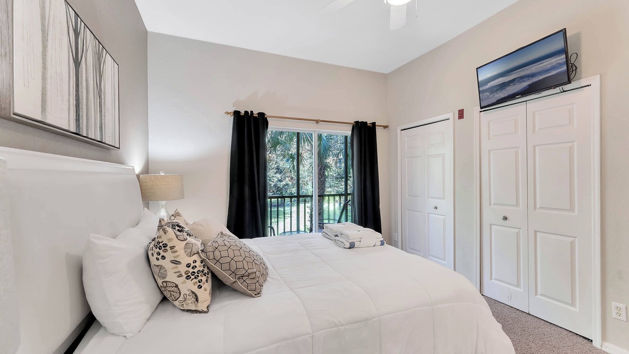 Photo of Bedroom in Bahama Bay