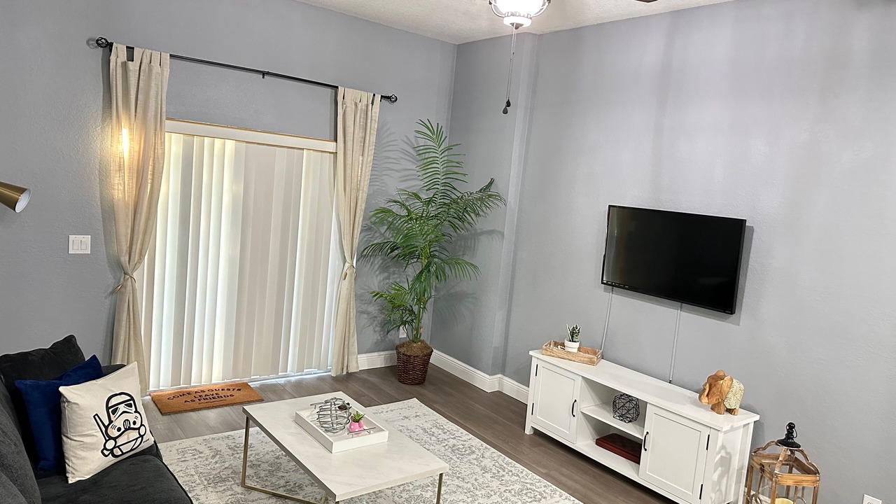 Photo of Bedroom in Bahama Bay