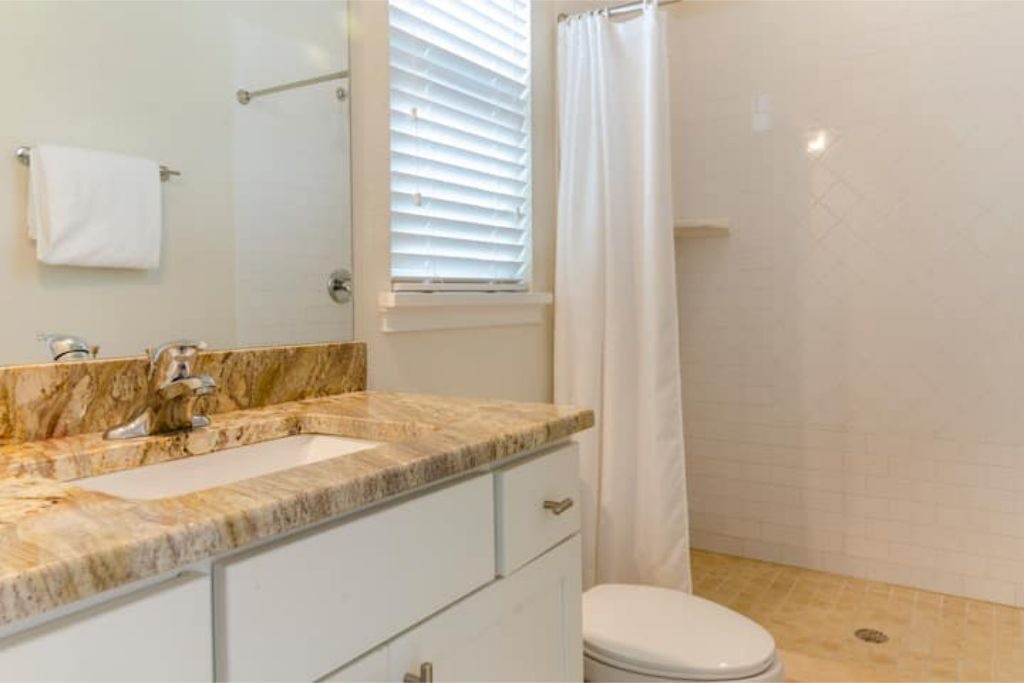 Photo of Bathroom in Lake Davis - Greenwood