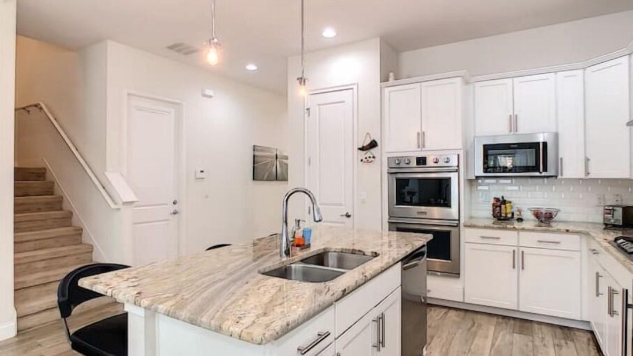Photo of Kitchen in Lake Davis - Greenwood