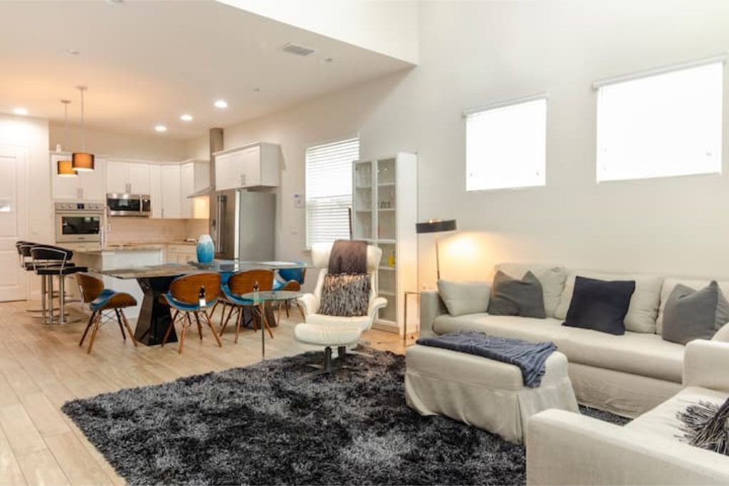 Photo of Livingroom in Lake Davis - Greenwood