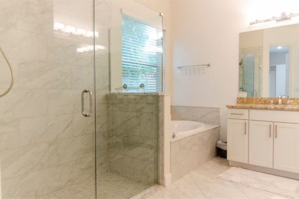 Photo of Bathroom in Lake Davis - Greenwood