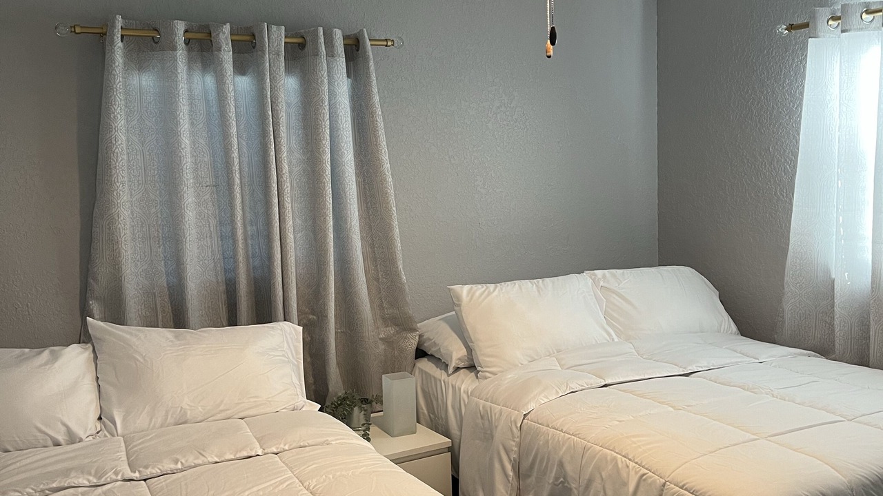 Photo of Bedroom in Eatonville