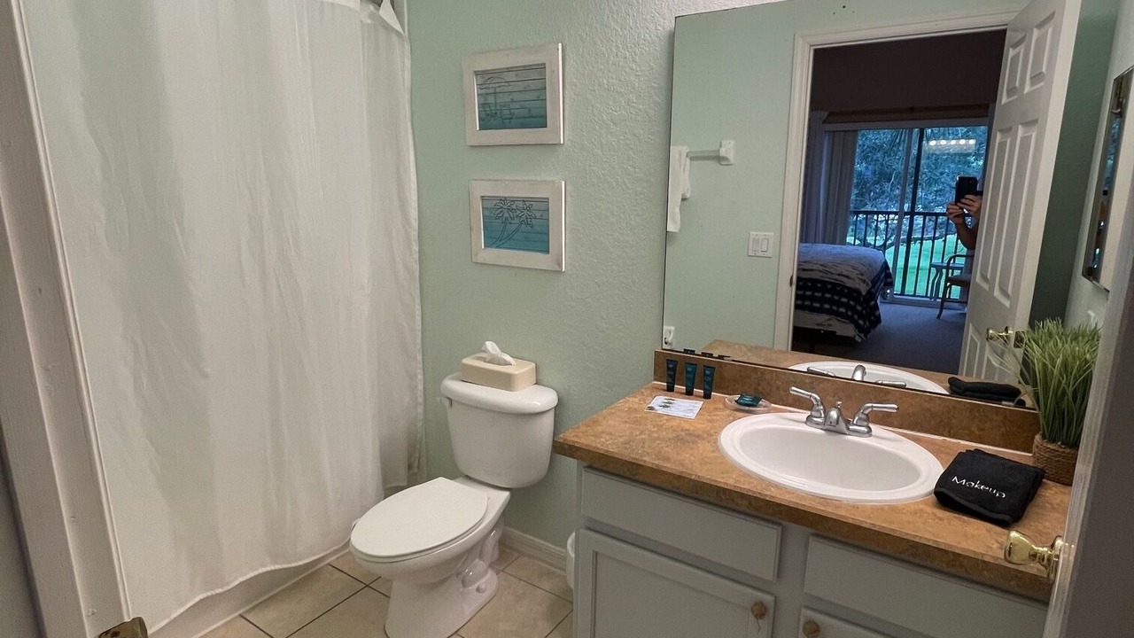 Photo of Bathroom in Bahama Bay