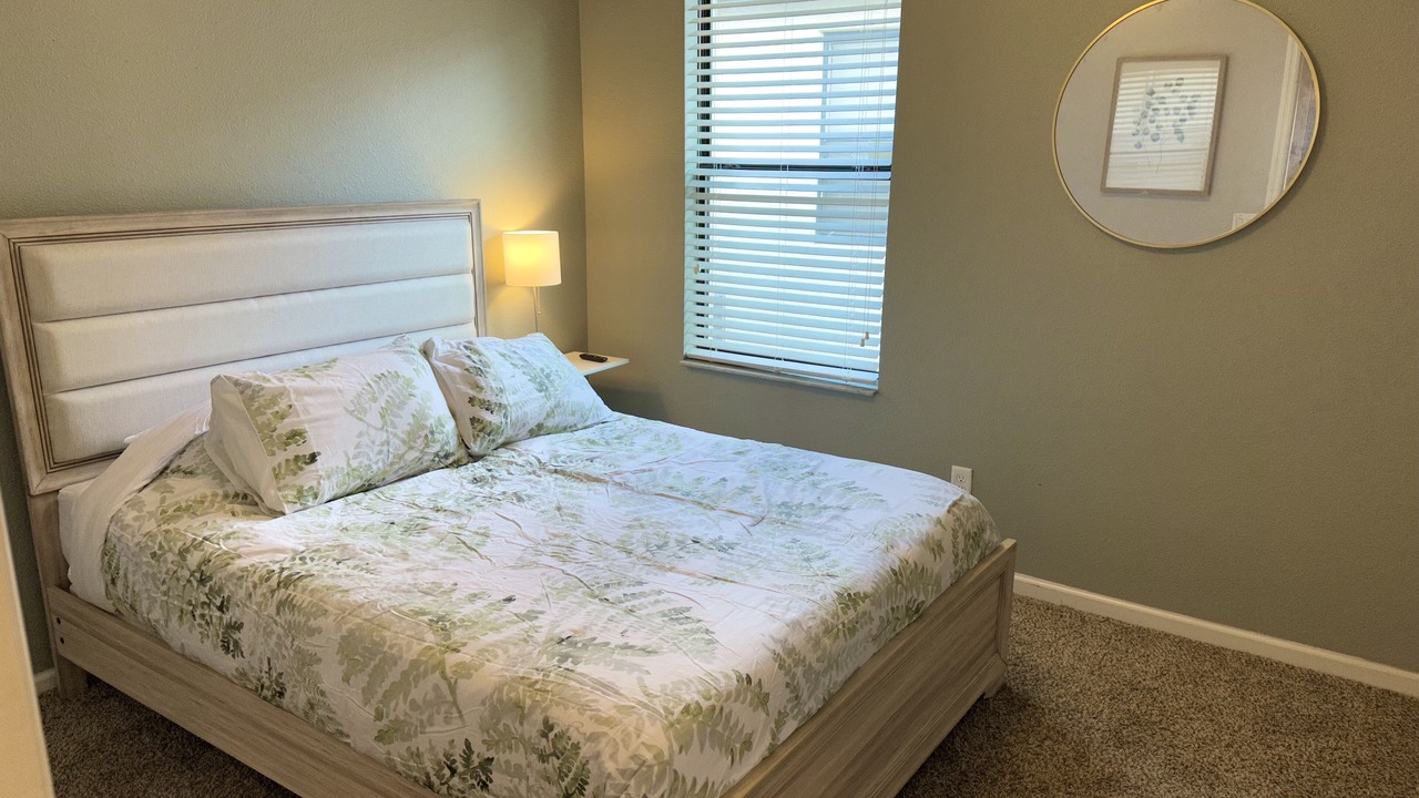 Photo of Bedroom in Buena Ventura Lakes