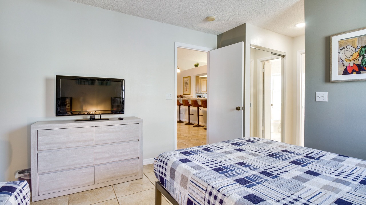 Photo of Bedroom in Buena Ventura Lakes