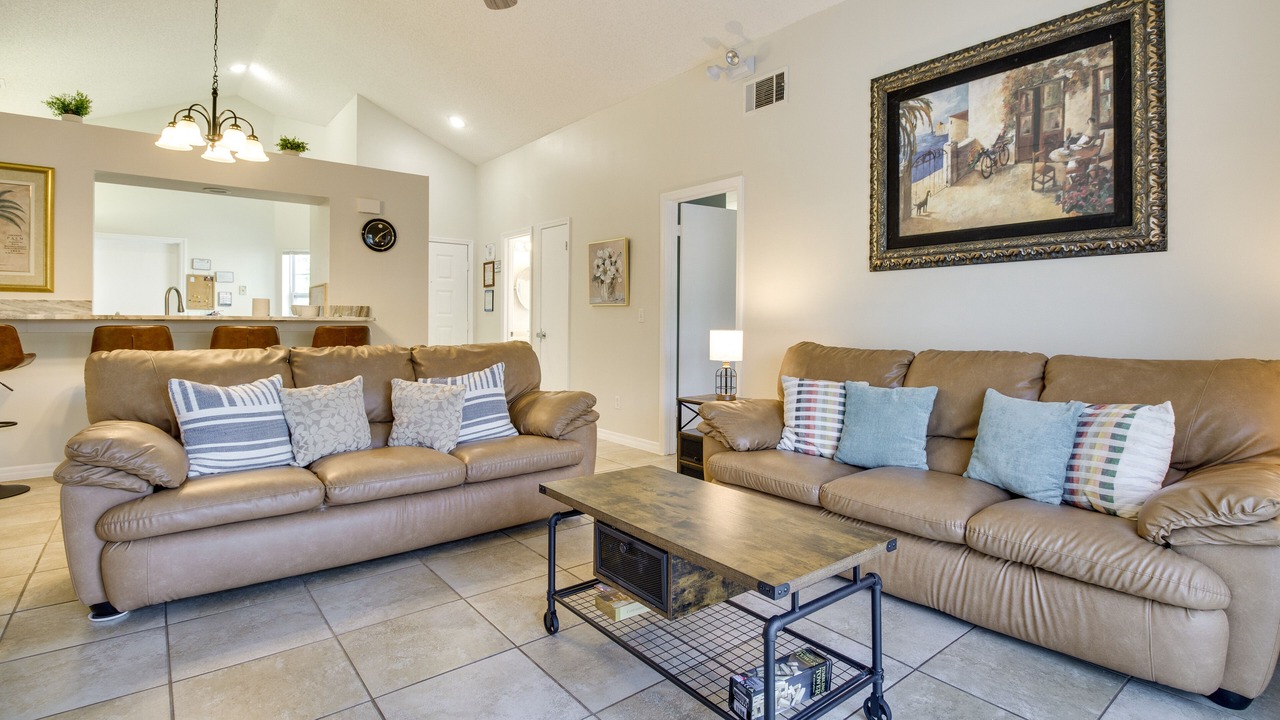 Photo of Livingroom in Buena Ventura Lakes