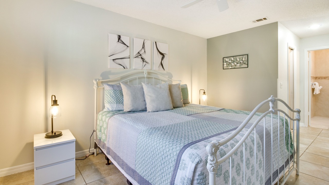 Photo of Bedroom in Buena Ventura Lakes