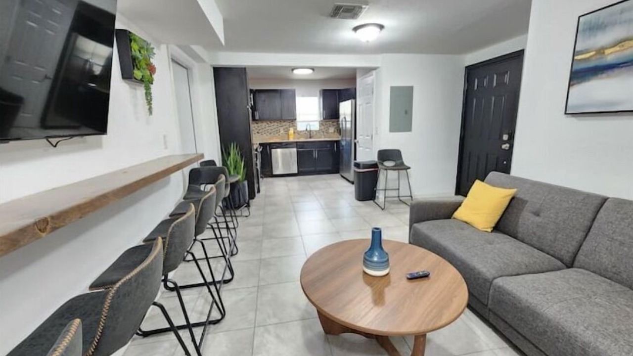 Photo of Livingroom in Northwest Orlando