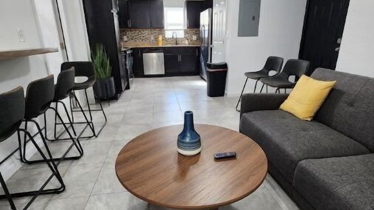 Photo of Livingroom in Northwest Orlando