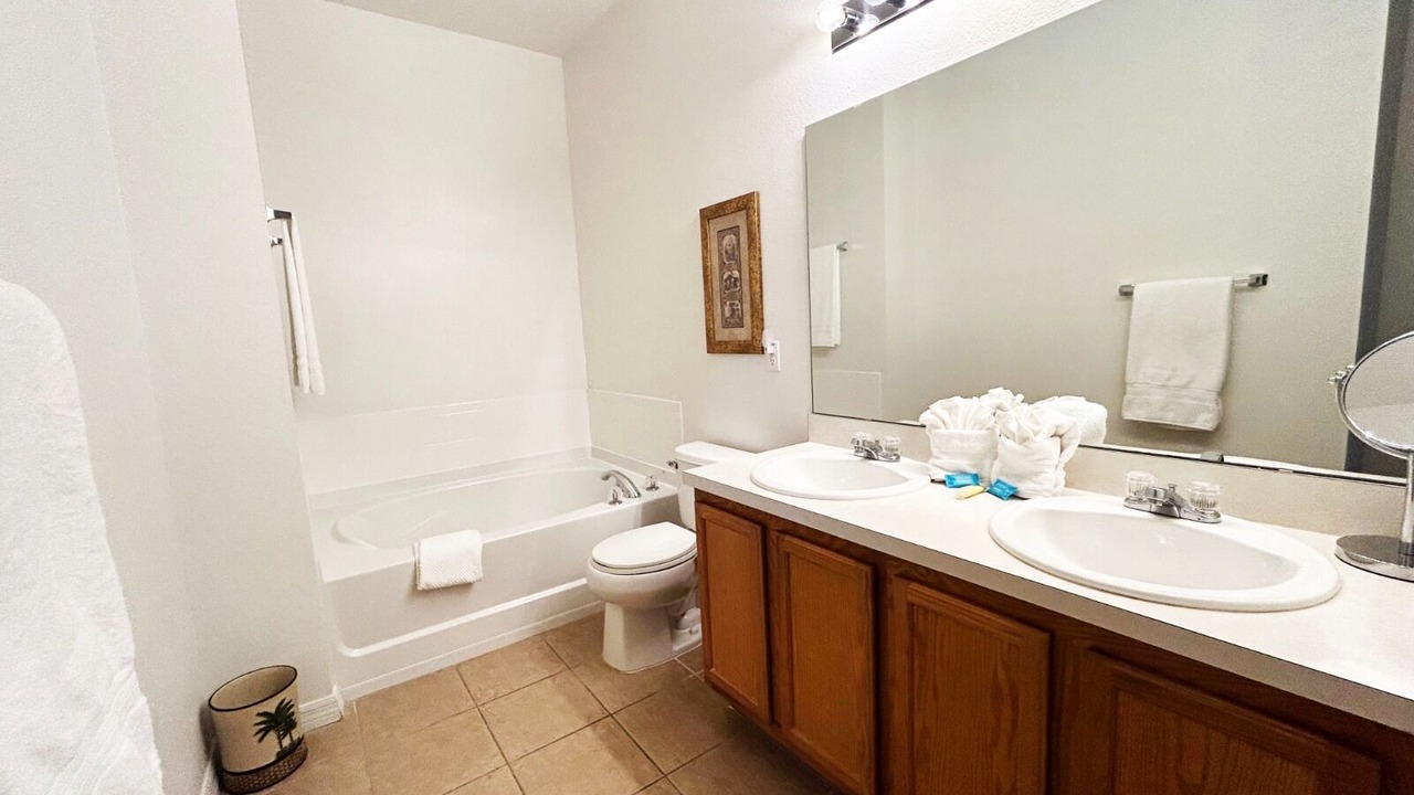 Photo of Bathroom in Windwood Bay