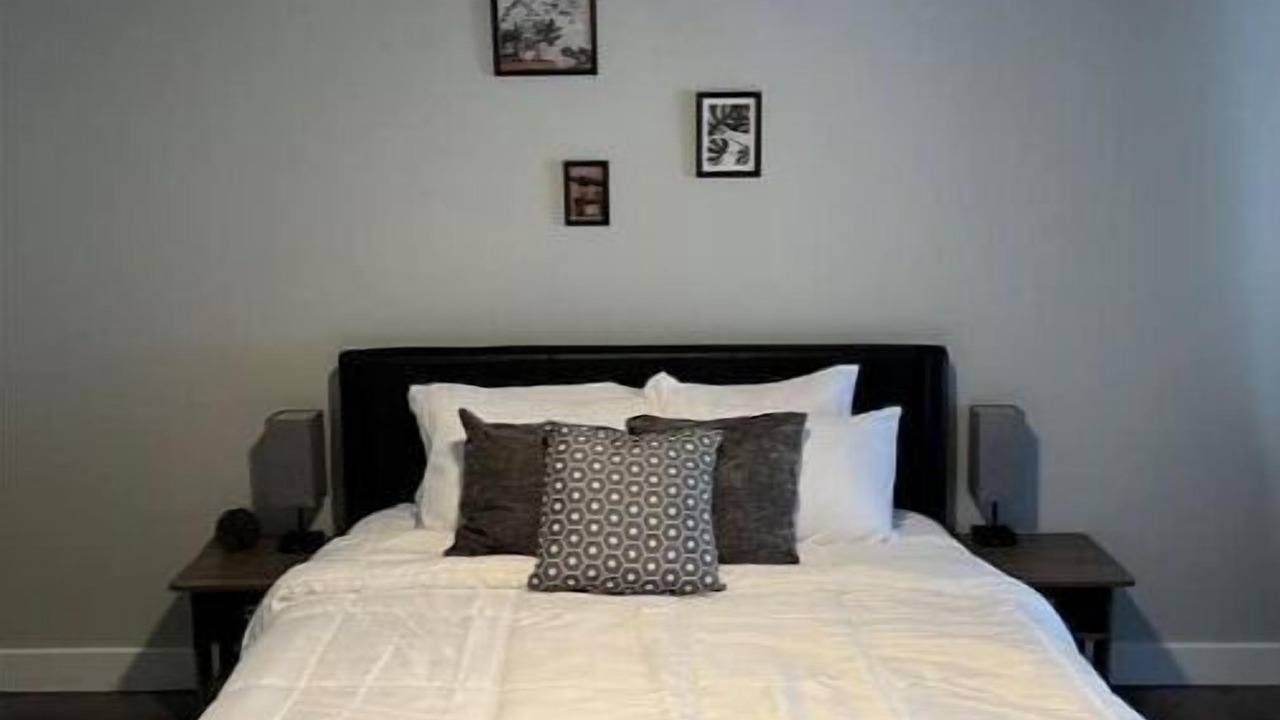 Photo of Bedroom in Windhover