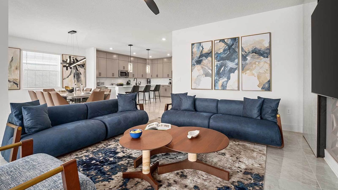Photo of Livingroom in Florida Center