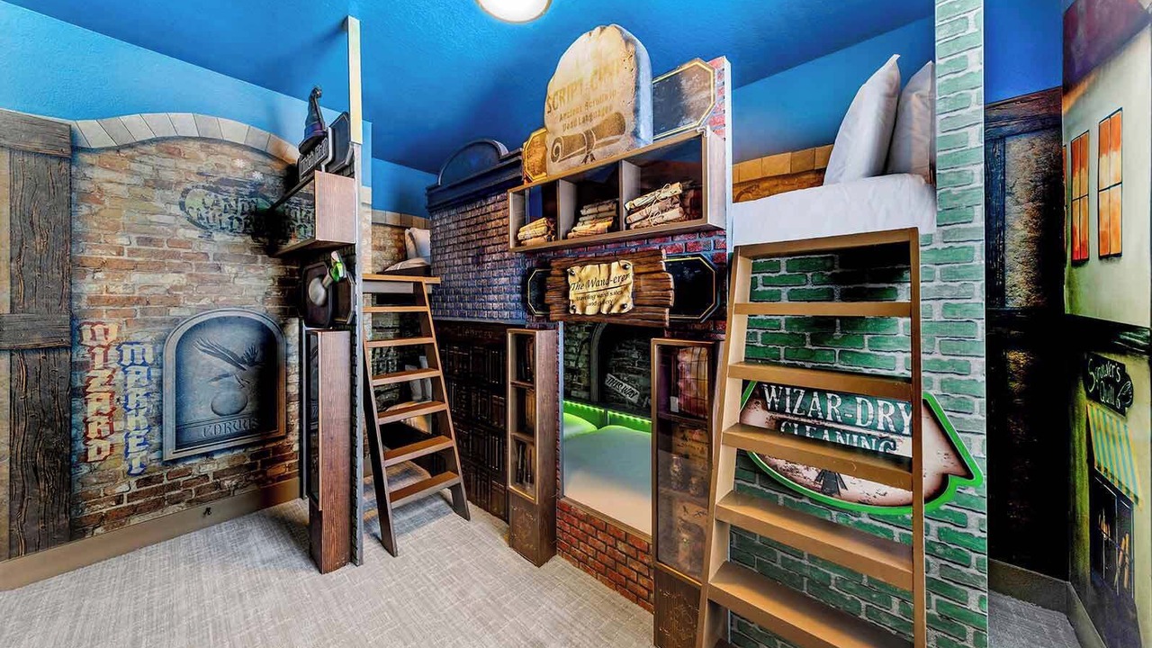 Photo of Bedroom in Florida Center