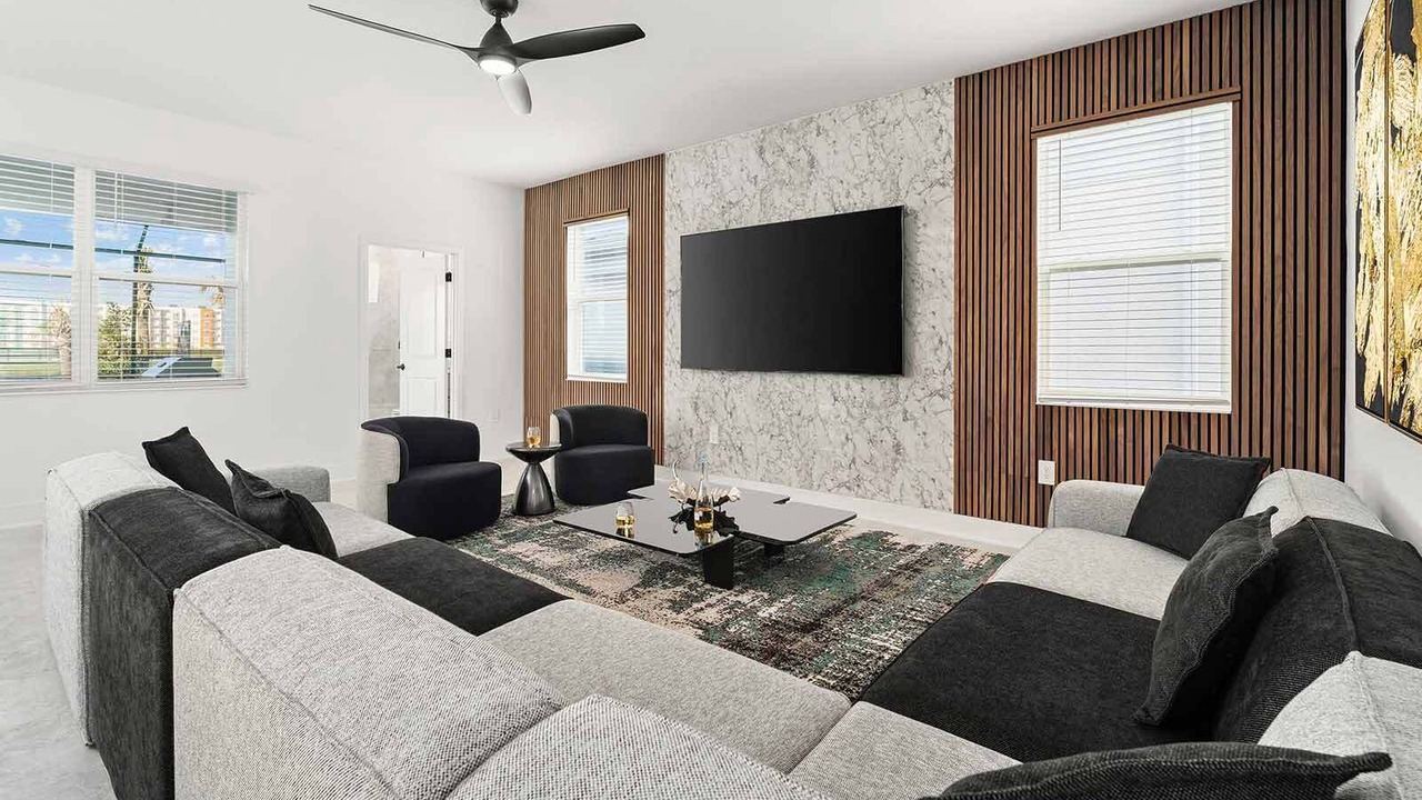 Photo of Livingroom in Florida Center
