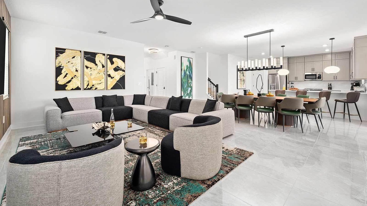 Photo of Livingroom in Florida Center