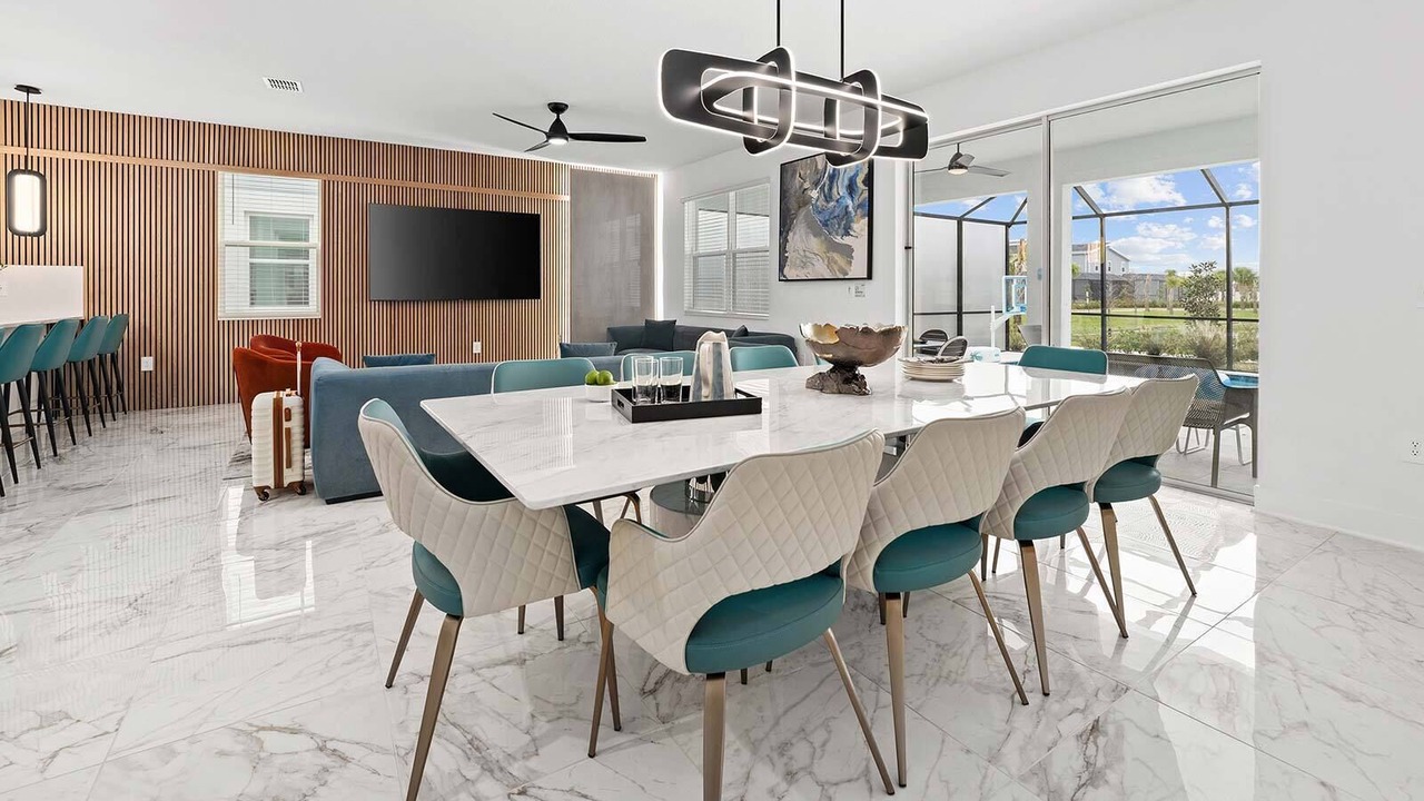 Photo of Livingroom in Florida Center