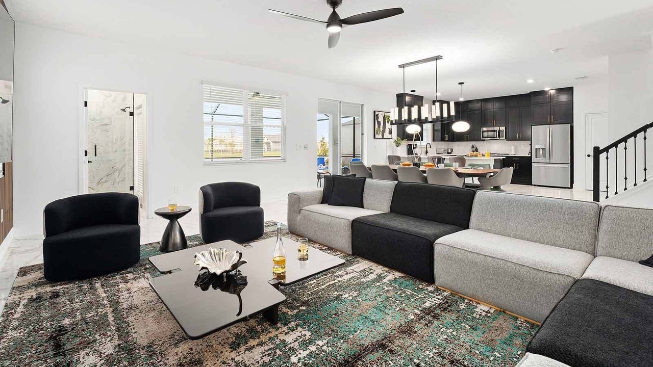 Photo of Livingroom in Florida Center