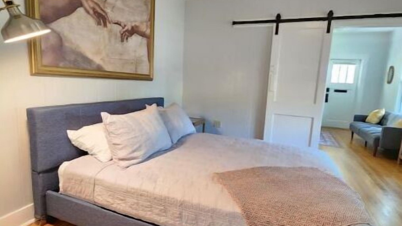 Photo of Bedroom in Colonialtown North