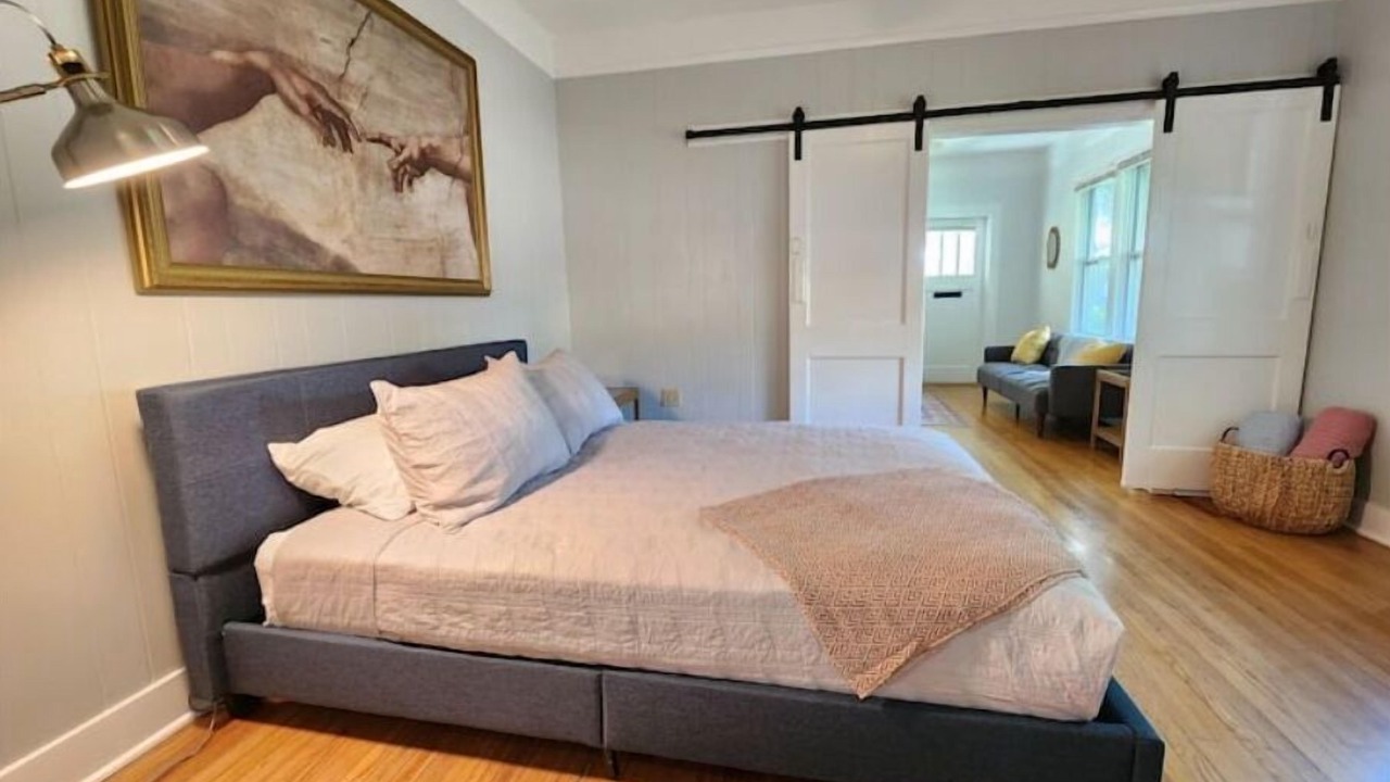 Photo of Bedroom in Colonialtown North