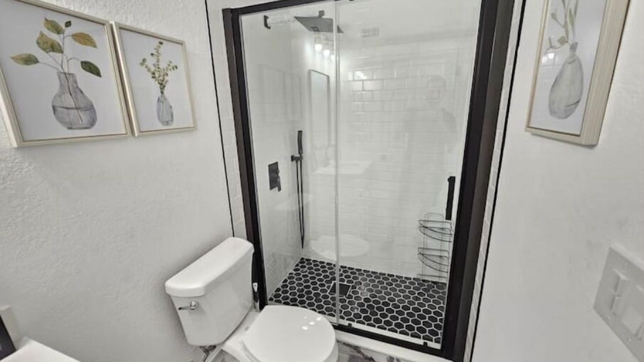 Photo of Bathroom in Lawsona - Fern Creek