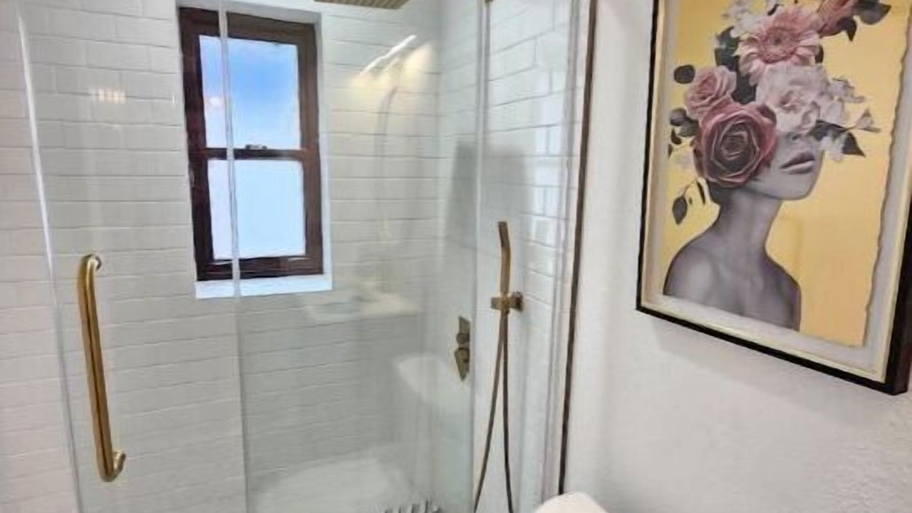Photo of Bathroom in Lawsona - Fern Creek