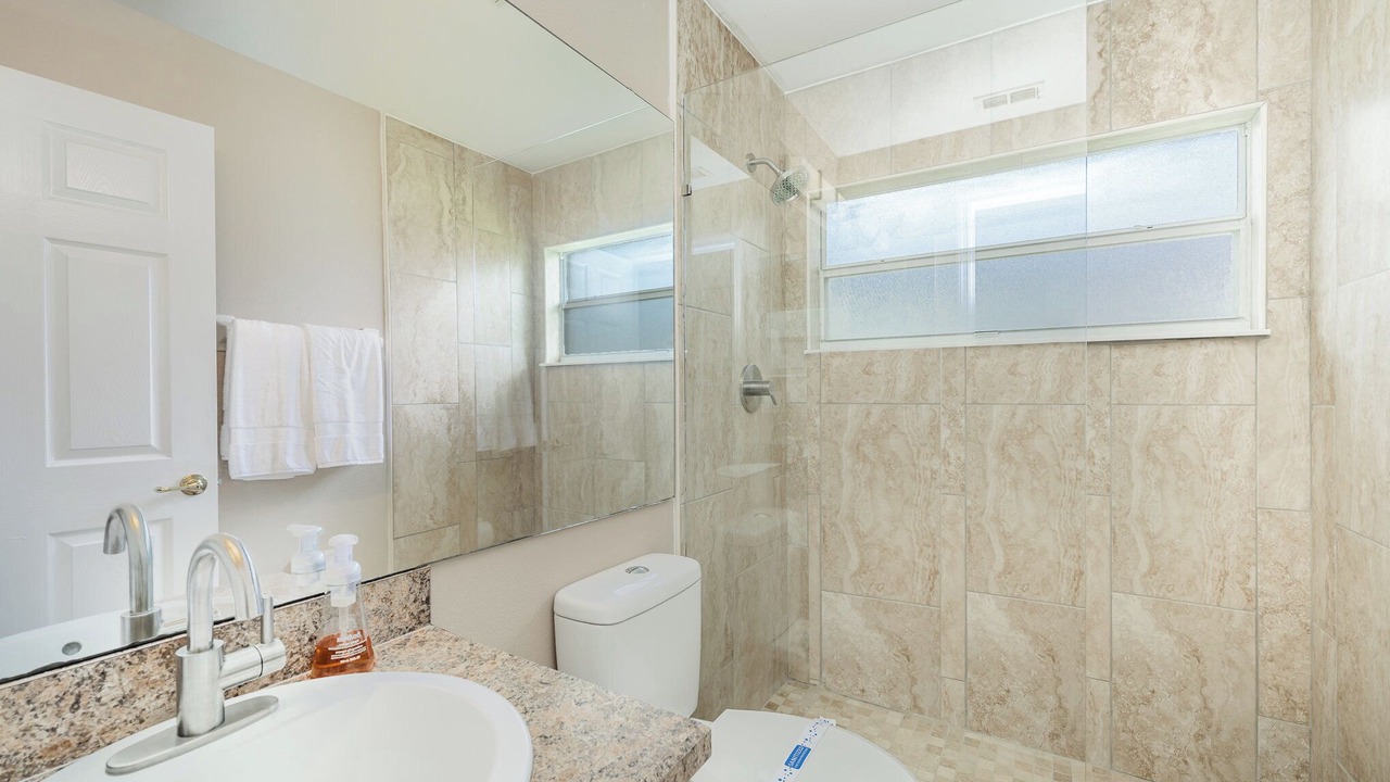 Photo of Others in Orange Tree