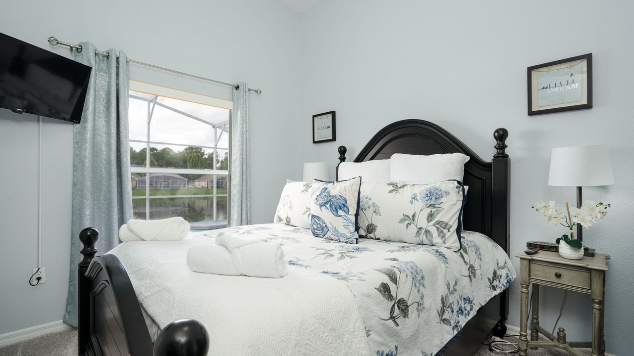 Photo of Bedroom in Eagle Pointe South