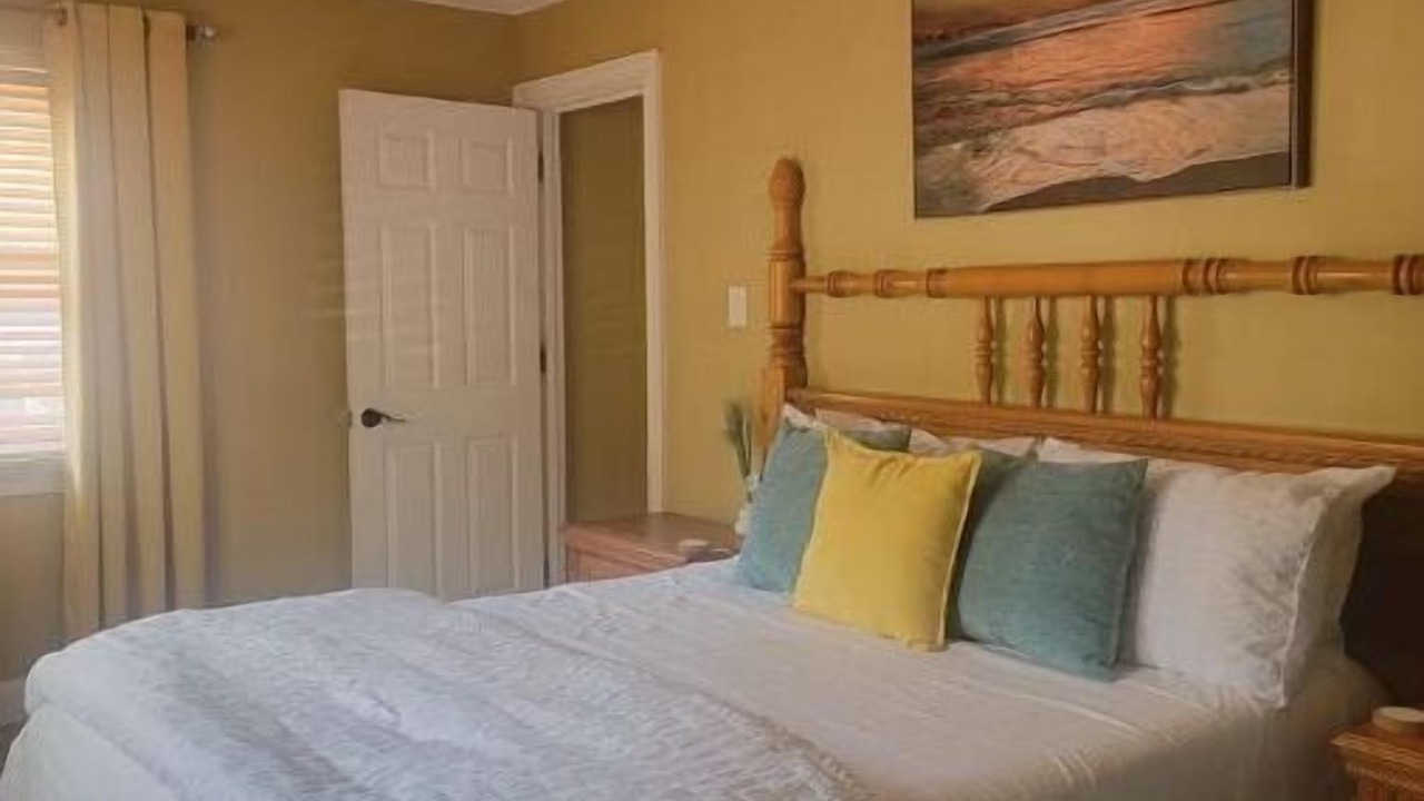 Photo of Bedroom in Edgewood