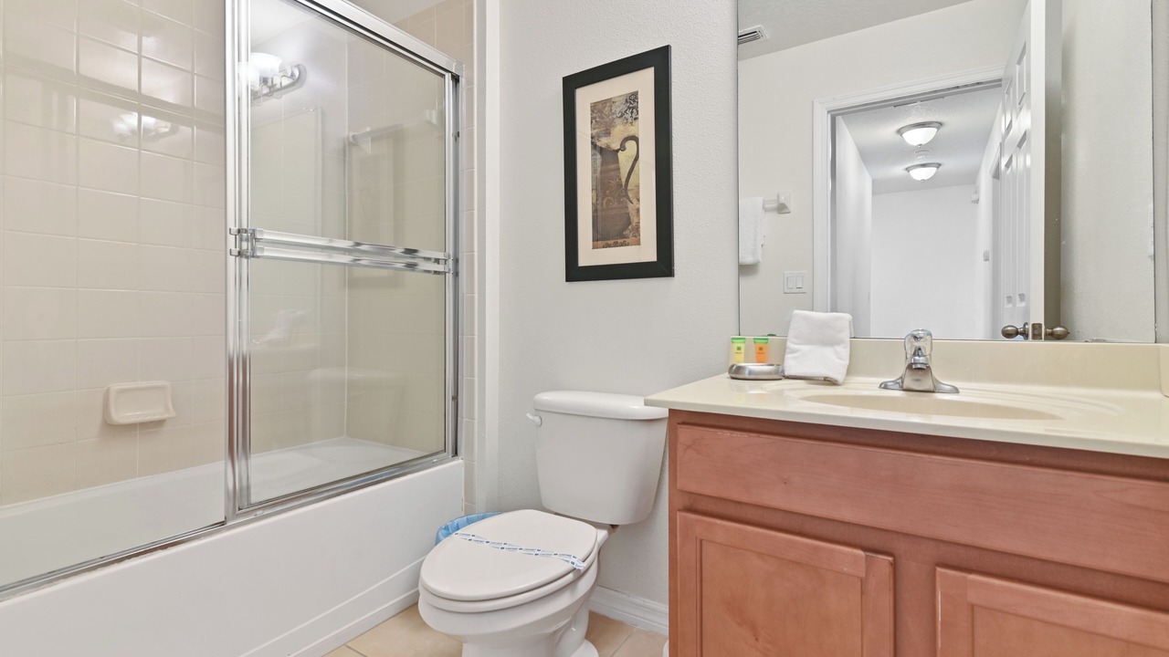 Photo of Bathroom in Seasons