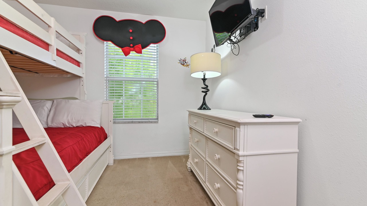 Photo of Bedroom in Seasons