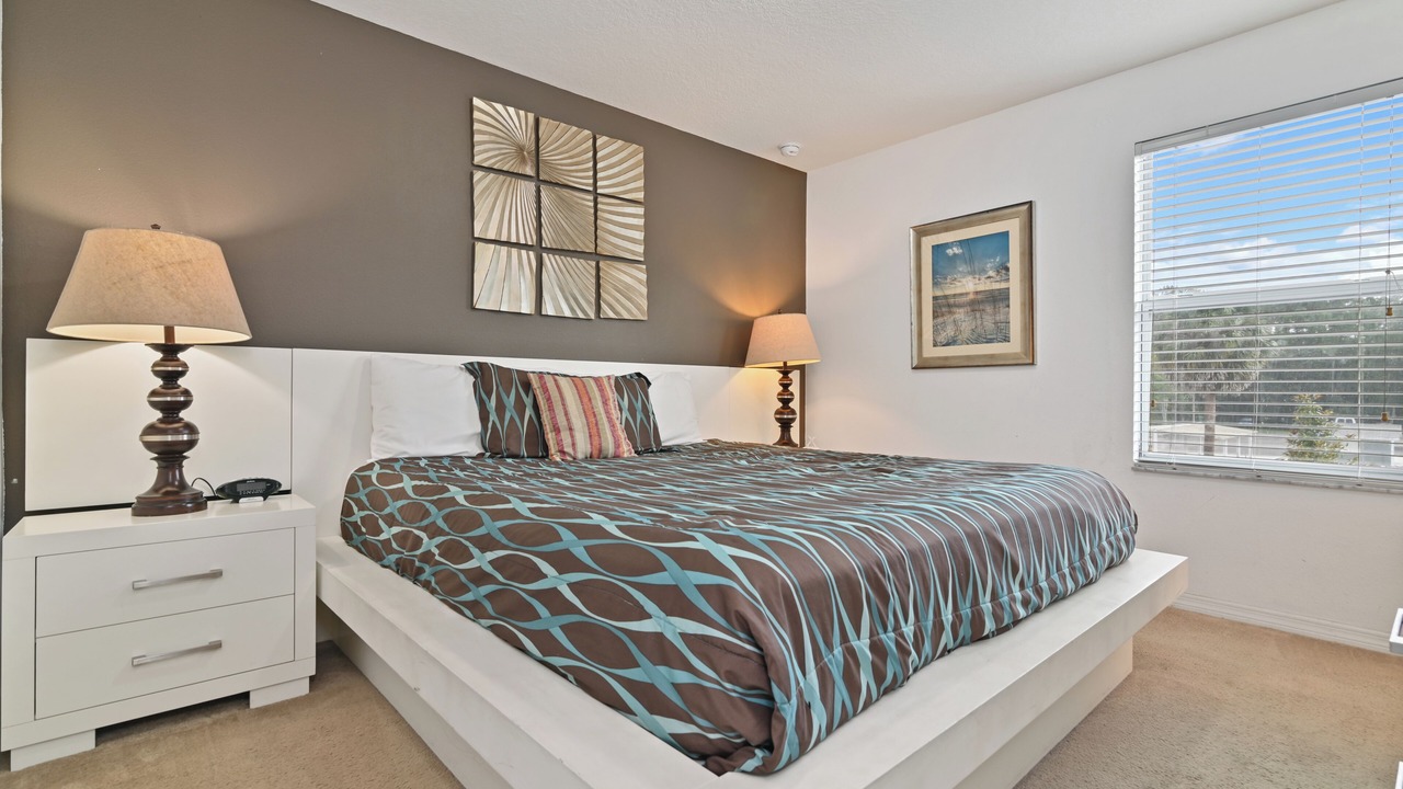 Photo of Bedroom in Seasons