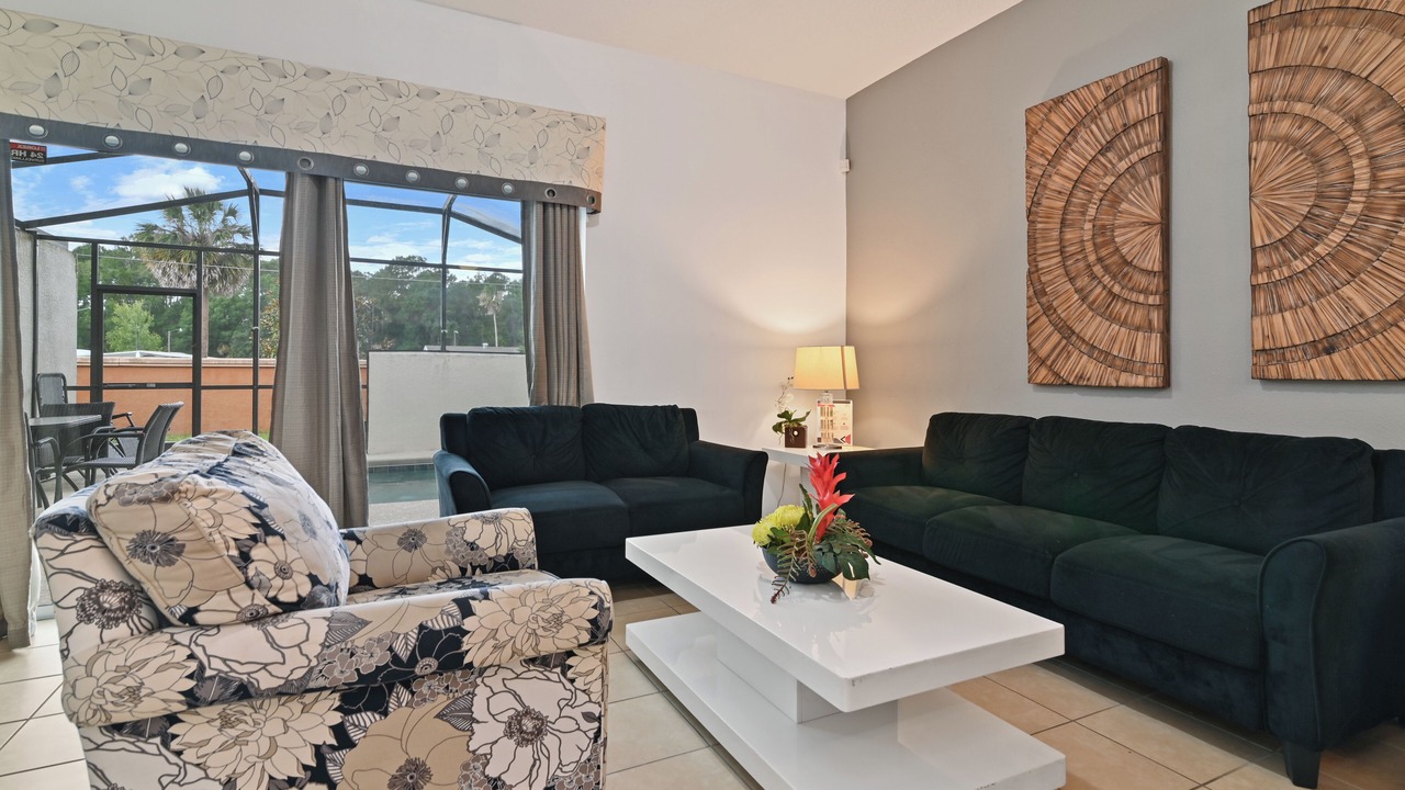 Photo of Livingroom in Seasons