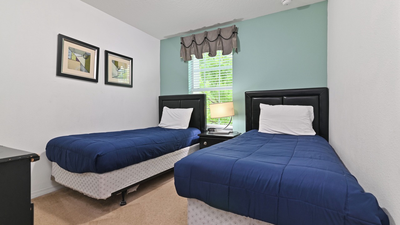 Photo of Bedroom in Seasons