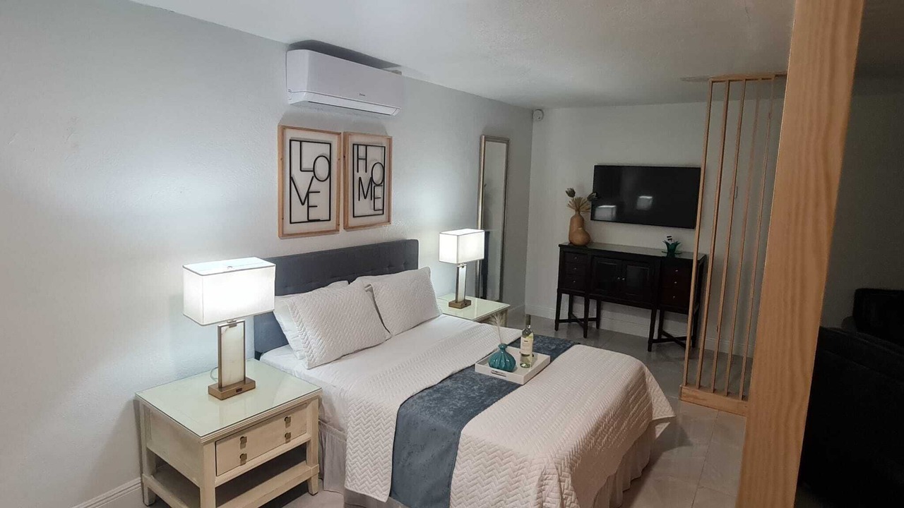 Photo of Bedroom in Moreland Estates