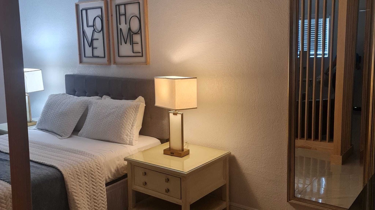 Photo of Bedroom in Moreland Estates