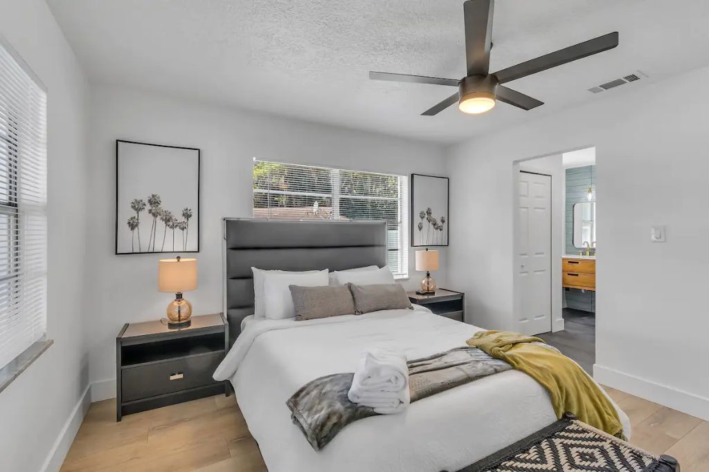 Photo of Bedroom in Clear Lake