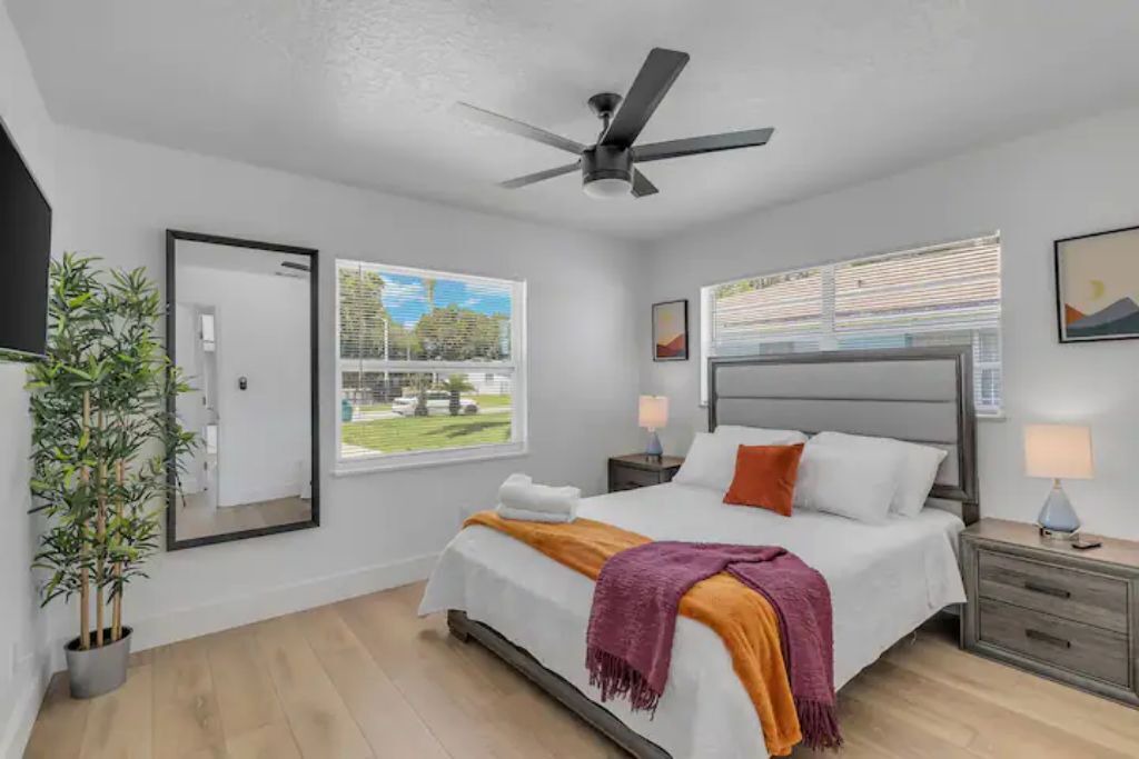 Photo of Bedroom in Clear Lake