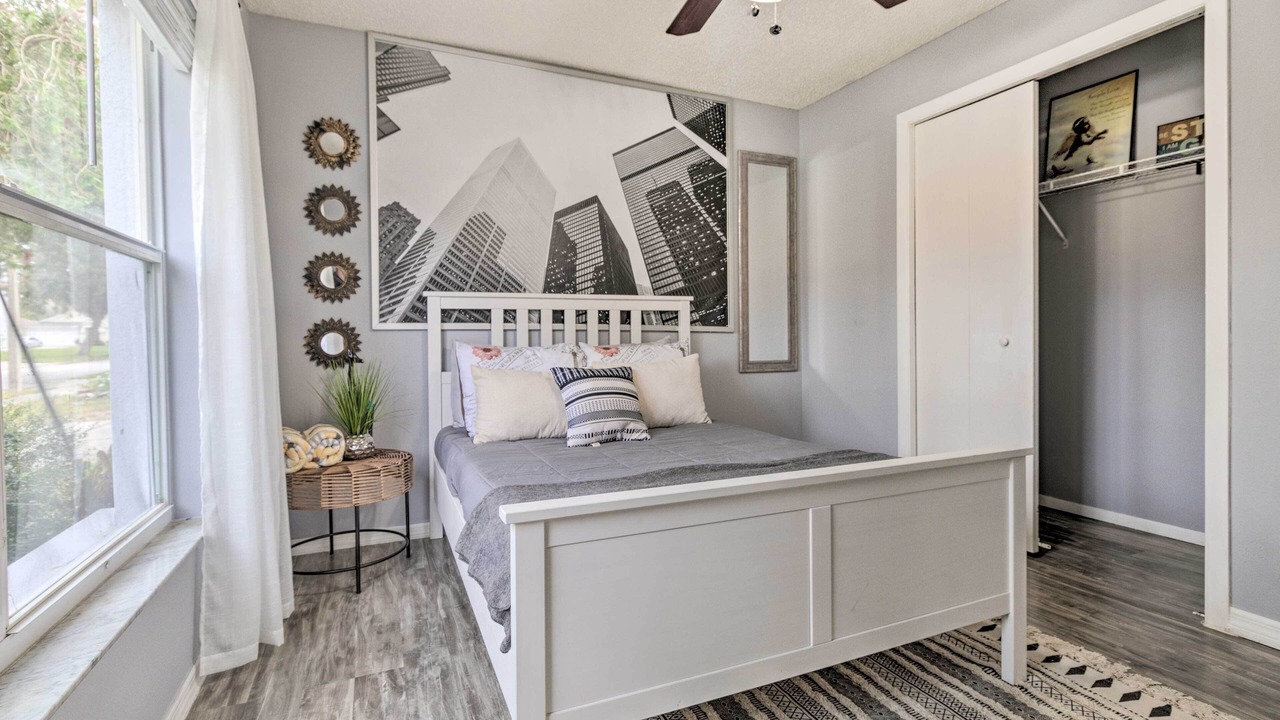 Photo of Bedroom in Signal Hill