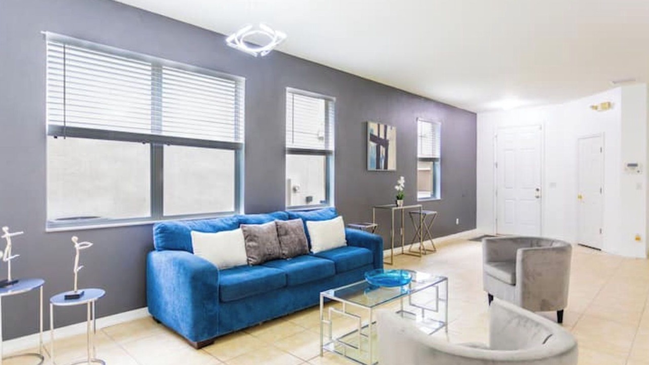 Photo of Livingroom in Legacy Park