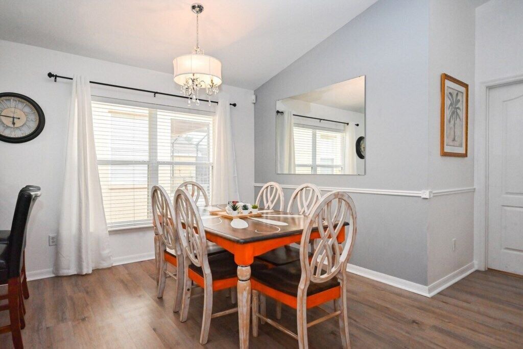 Photo of Others in Sandy Ridge