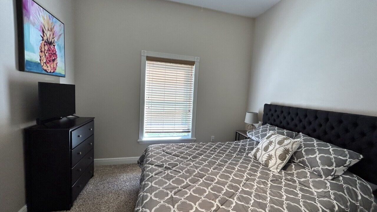 Photo of Bedroom in Sunridge Woods