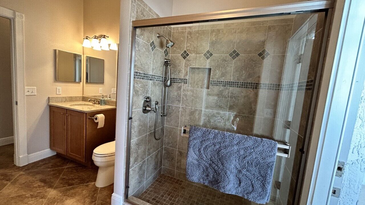 Photo of Bathroom in Sunridge Woods