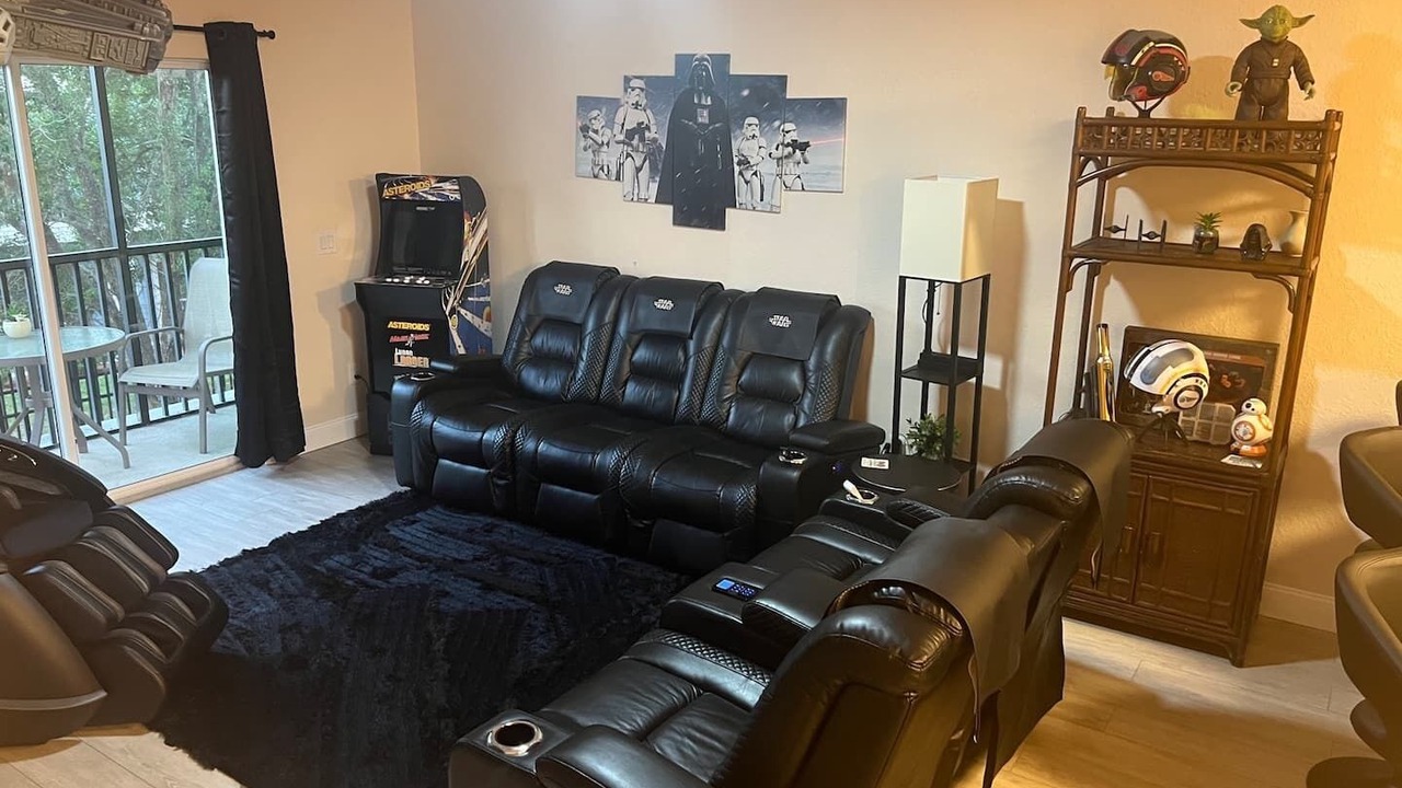 Photo of Livingroom in Bahama Bay
